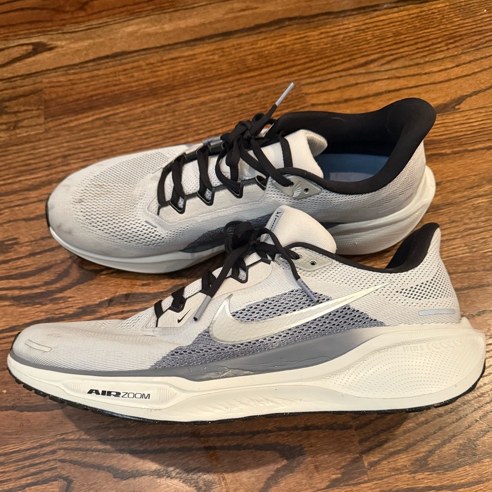 Nike men’s zoom Pegasus size 14. Excellent condition. Worn only a few times. - Picture 2 of 8